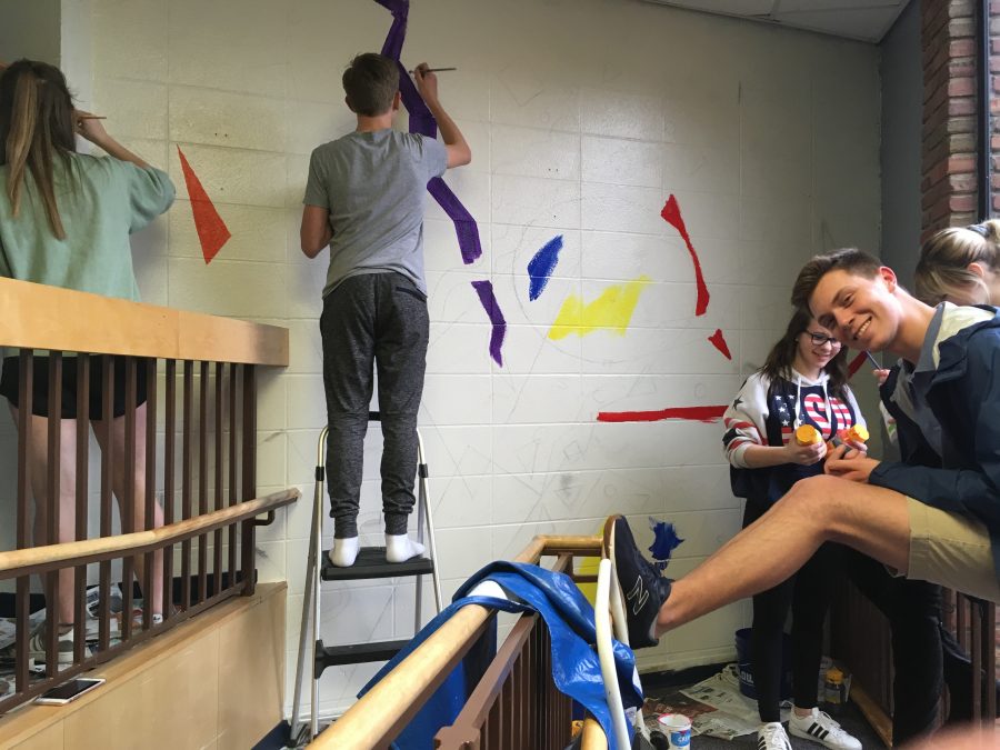 Aesthetic Artists Paint MHS a New Mural